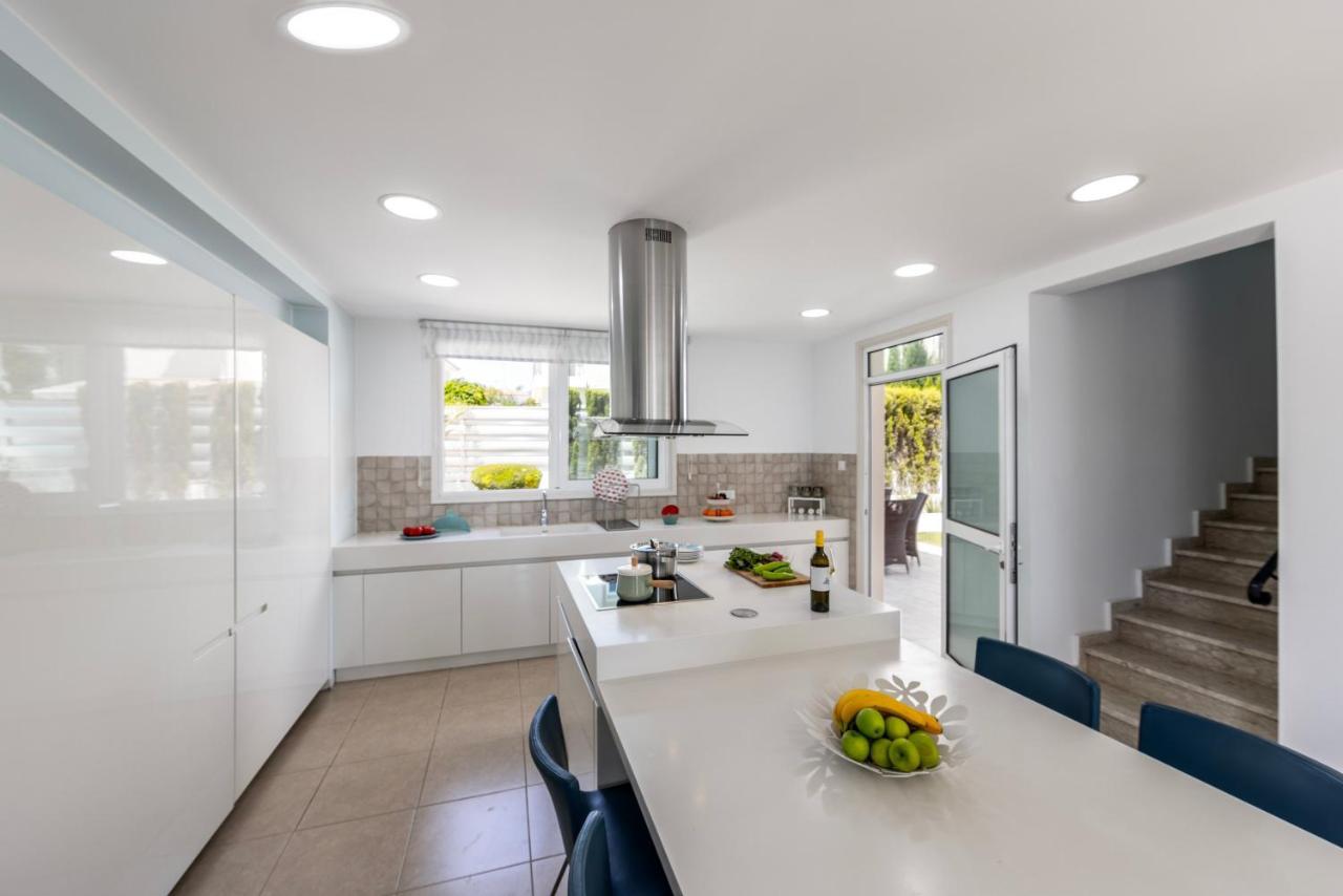 Protaras Sunrise Zen Seafront Villa 외부 사진