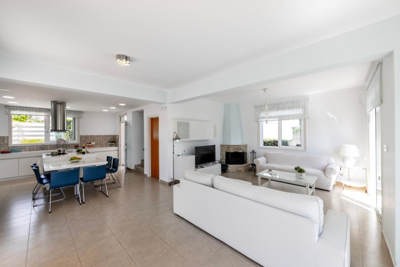 Protaras Sunrise Zen Seafront Villa 외부 사진
